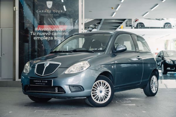 LANCIA Ypsilon Diesel {'id': 421, 'title': 'Ypsilon 1.3JTD Platino 90'} 2010 Segunda Mano